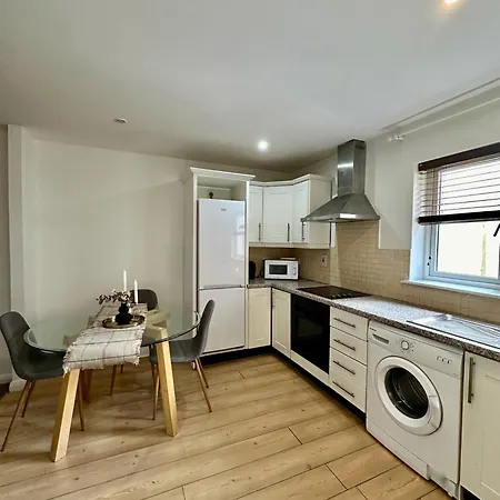 Wellington Duplex *